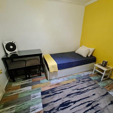Sunny Modern Apartment With Good Internet, Near From City Center Of 알렉산드리아 외부 사진